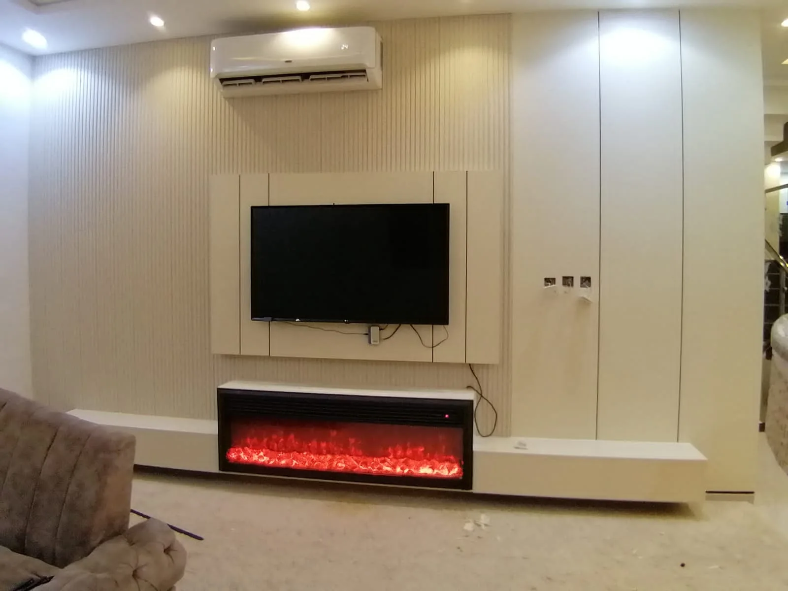 ديكورات شاشات — عمل تشطيب وتنفيذ رقم 23 ديكورات ودهانات الطايف